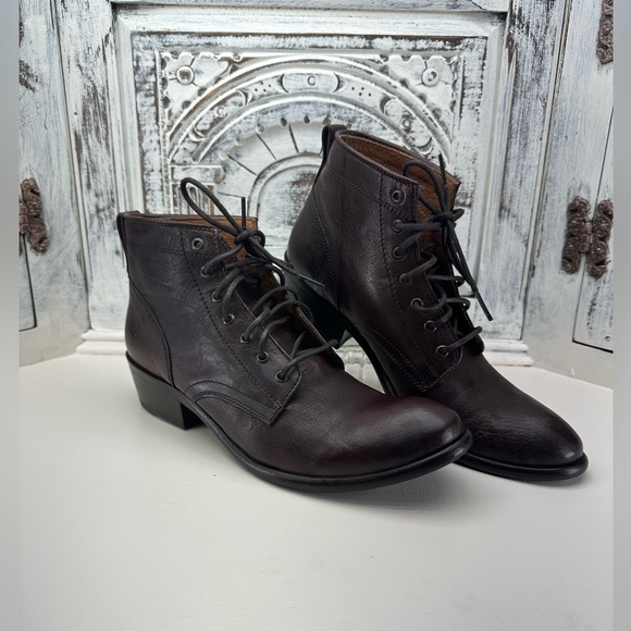 Frye Carson Lace Up Ankle Boots in Dark Brown 6.5 B, Frye Brown Booties - Picture 12 of 14